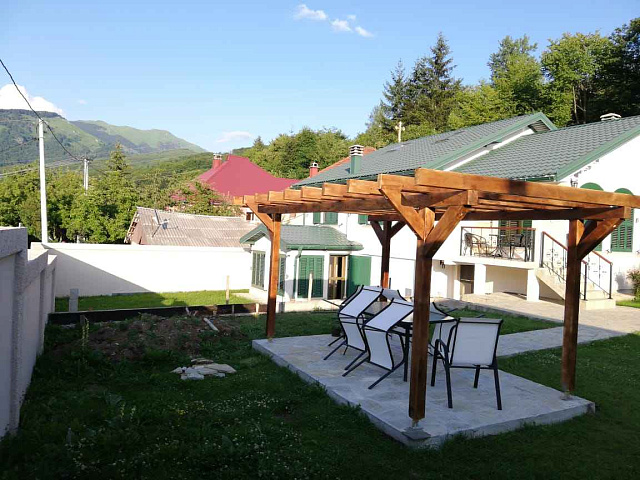 Dreistöckiges Haus in einem Bergparadies in Kolasin